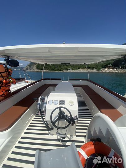 Морские прогулки,аренда катера,отдых в Анапе