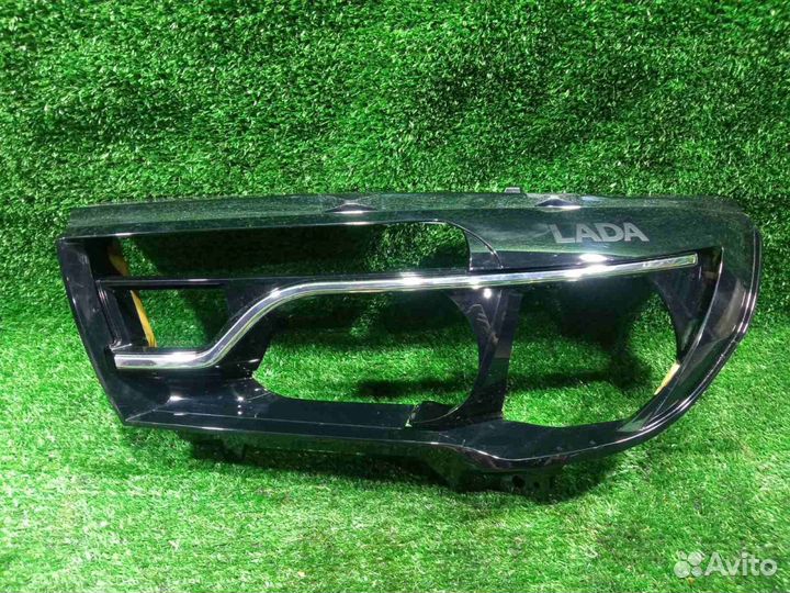 Маска фары Vesta (15) L б/у