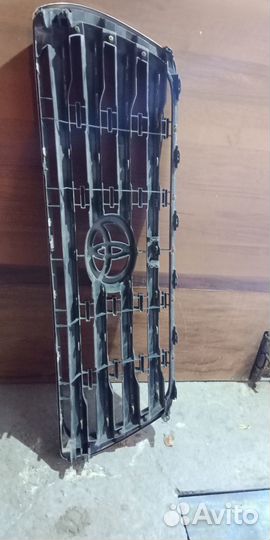 Решетка радиатора тлк 200