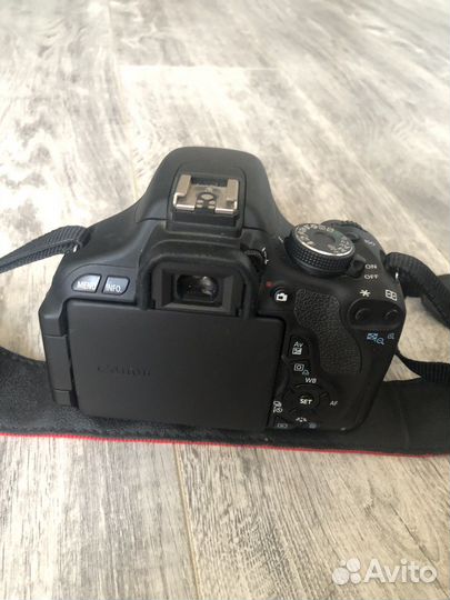 Зеркальный фотоаппарат canon 600d