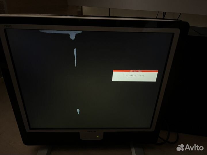 Монитор Philips