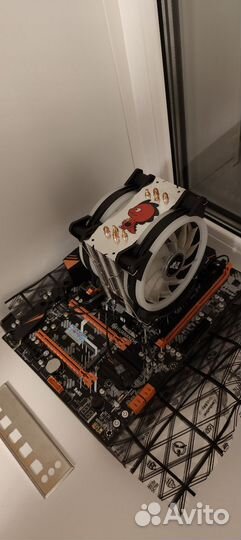 Huananzhi x99 BD4, xeon e5 2666 v3, Башня LGA 2011