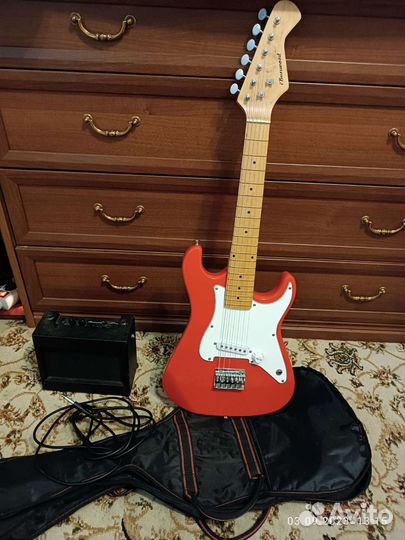 Электро гитара и комбик