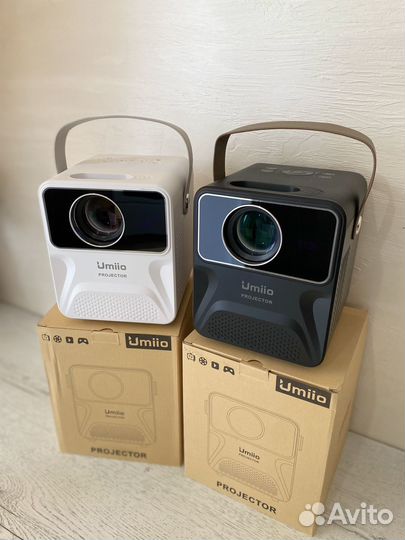 Проектор umiio
