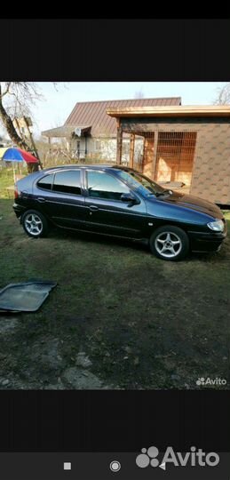 Renault Меган 1