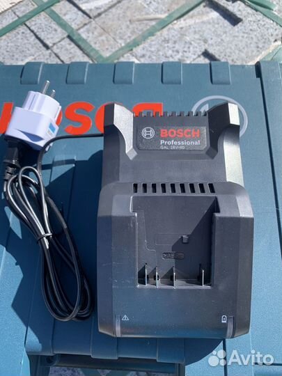 Зарядное устройство для шуруповерта bosch