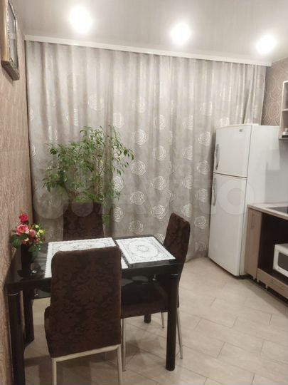 4-к. квартира, 82,1 м², 1/5 эт.