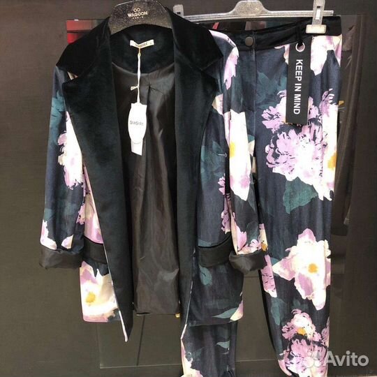 Спортивный костюм женский новый