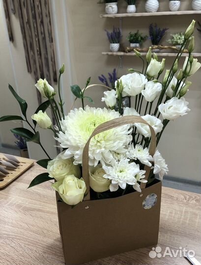 Букеты/цветы/розы/доставка цветов