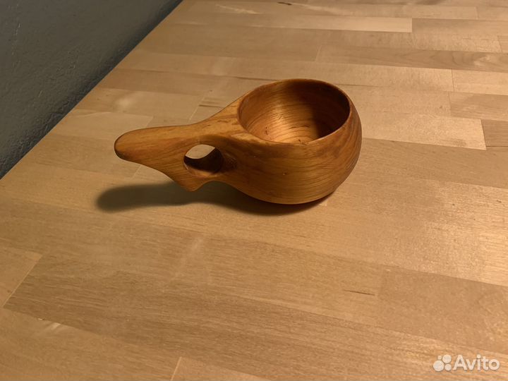 Кружка из дерева