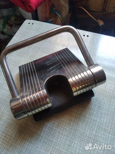 Дырокол для бумаги