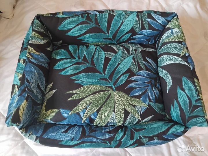 Лежанка для собак