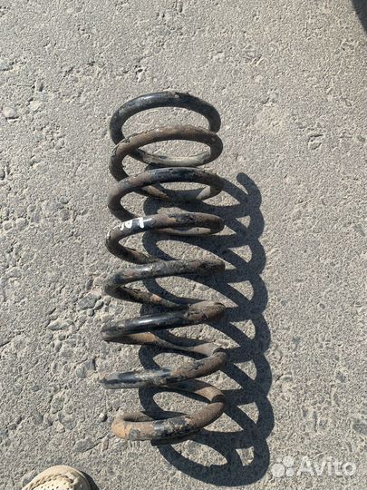 Пружина задняя на renault logan 2