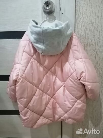 Куртка демисезонная для девочки р-р 104-110