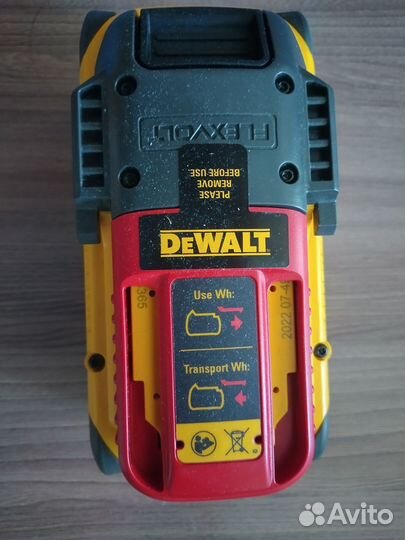 Продам аккумулятор новый DeWalt Flexvolt