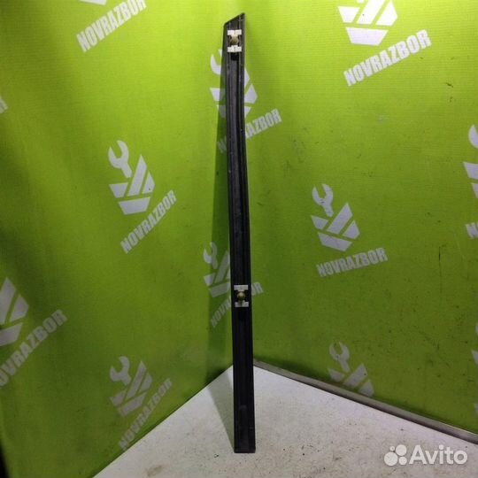 Молдинг задней левой двери бмв Е36