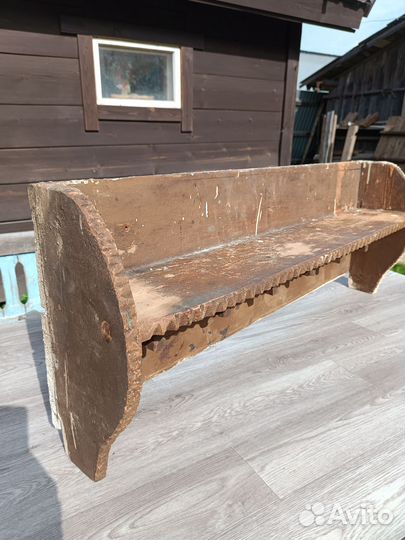 Вешалка с полкой