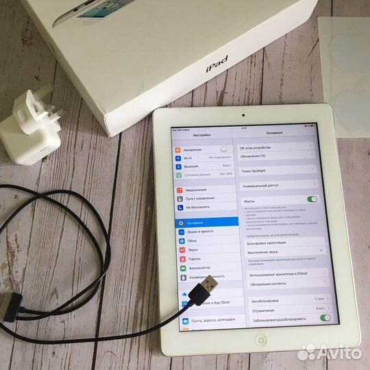 iPad 2 Wi Fi + Cellular и 64 Гб