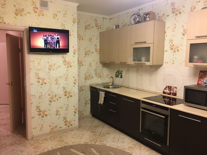 2-к. квартира, 75 м², 16/17 эт.