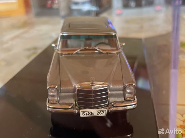 Mercedes -Benz 600 autoart 1/43