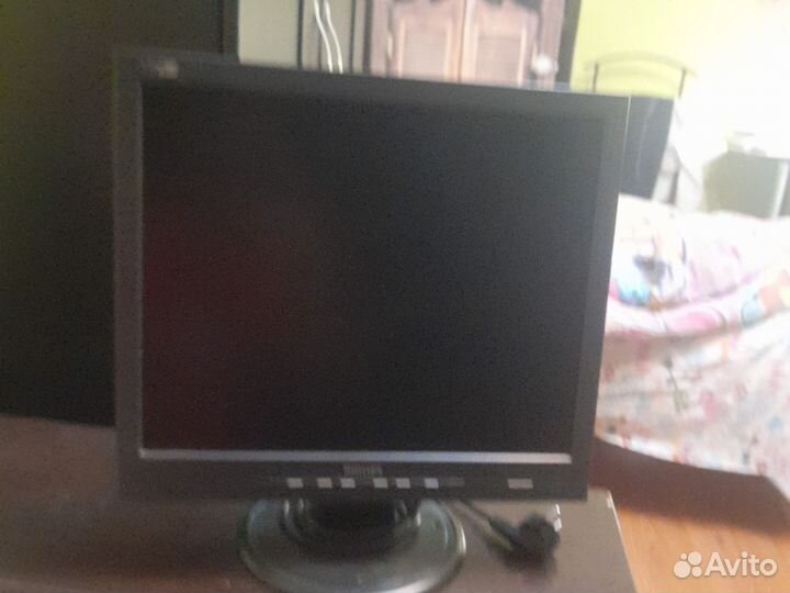 Монитор Philips 17дюймов