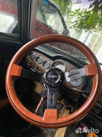 Спортивный руль