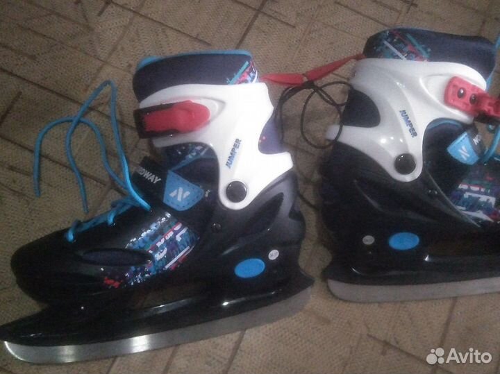 Коньки хоккейные детские