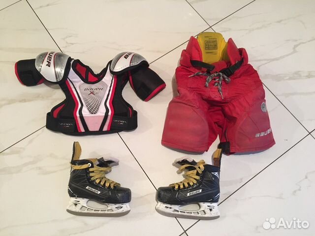 Коньки, детская хоккейная форма