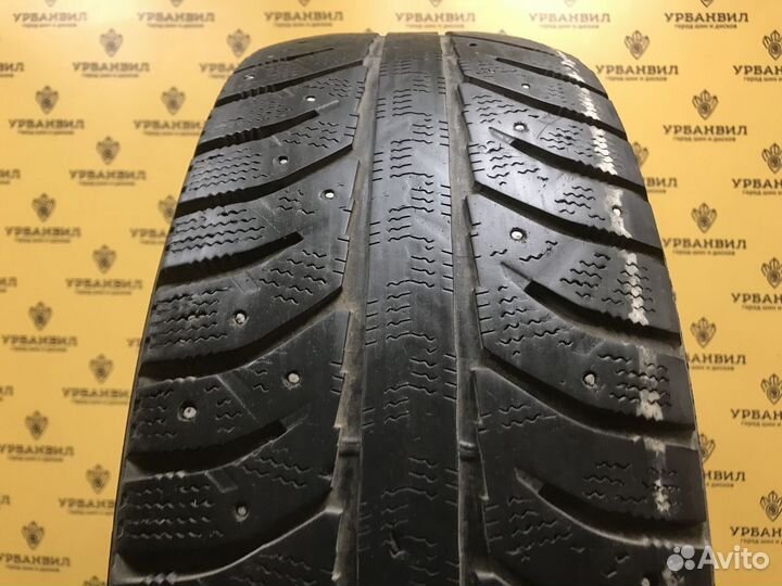 Bridgestone Ice Cruiser 7000 215/65 R16 98T
