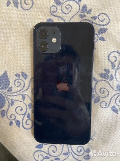 iPhone 12, 64 ГБ