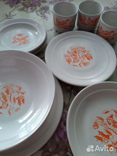 Столовый сервиз из толстого фаянса на 3 человек