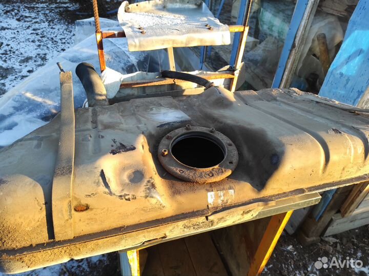 Топливный бак ваз 2114