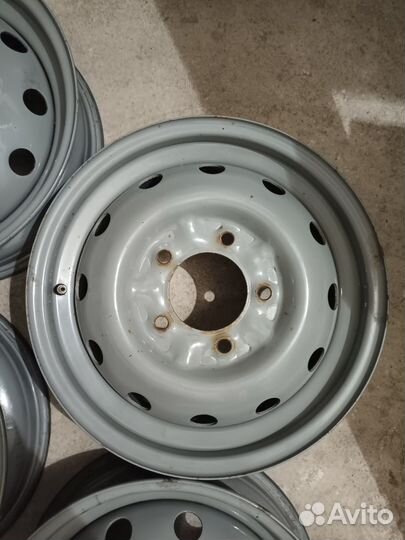 Штампованные диски на ниву r16