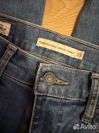 Оригинальные джинсы Levis