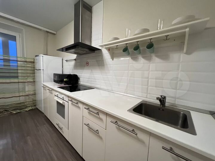 1-к. квартира, 53 м², 10/13 эт.