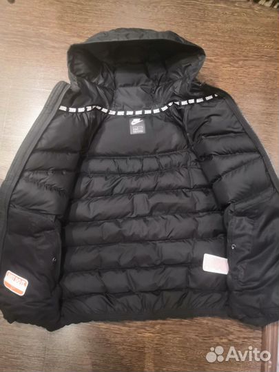 Куртка на подростка Nike 147-158см