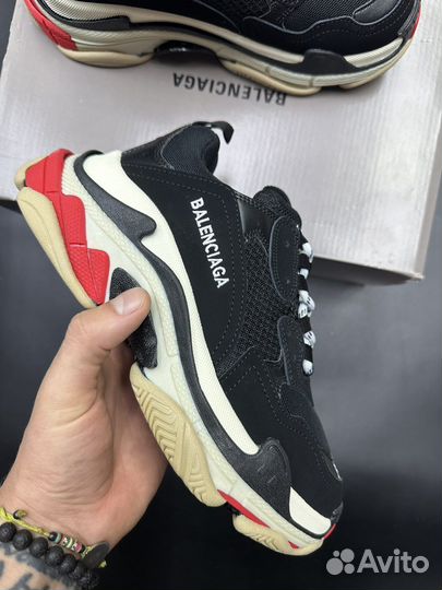 Кроссовки Balenciaga Triple S