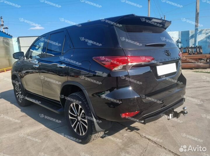 Фаркоп toyota fortuner II поколение