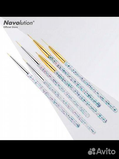 Продам набор кисточек для маникюра