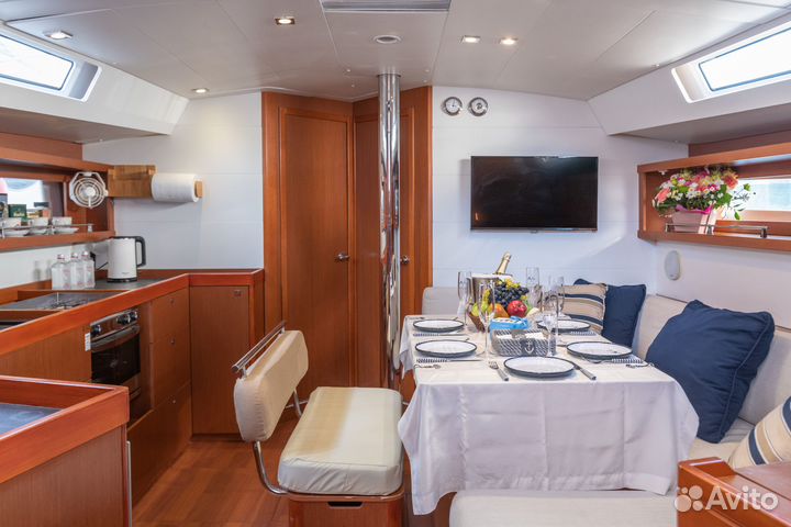 Отдых на супер яхте. Maverick от 2х ч