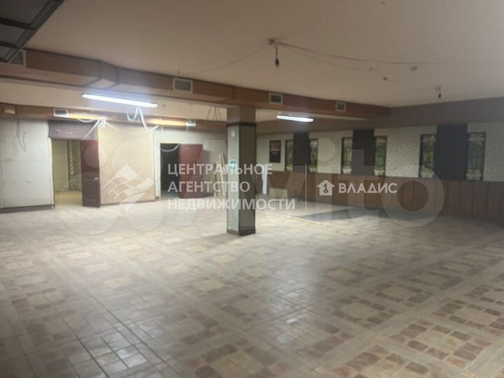 Сдам здание, 715 м²