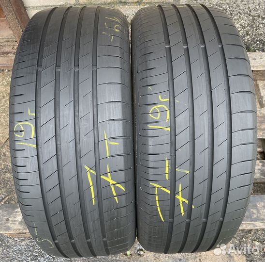 Goodyear EfficientGrip Performance 215/50 R17
