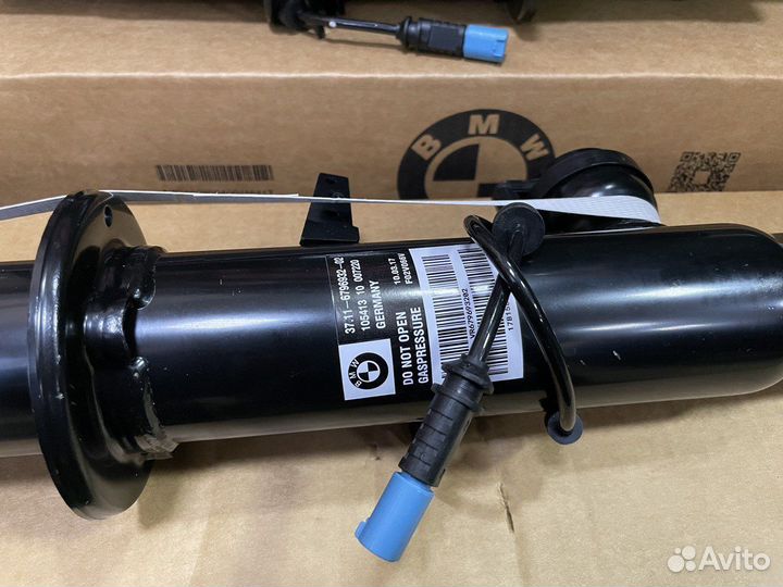 Амортизаторы BMW F15 37106875083 / 37106875084