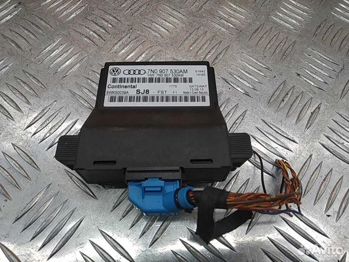 Блок электронный Volkswagen Passat