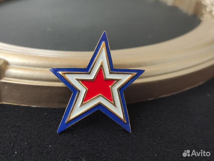 Crown Trifari брошь геральдическая звезда