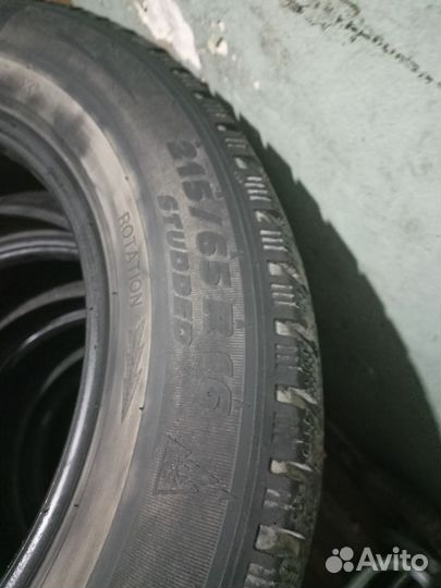 Michelin X-Ice North 215/65 R16 98