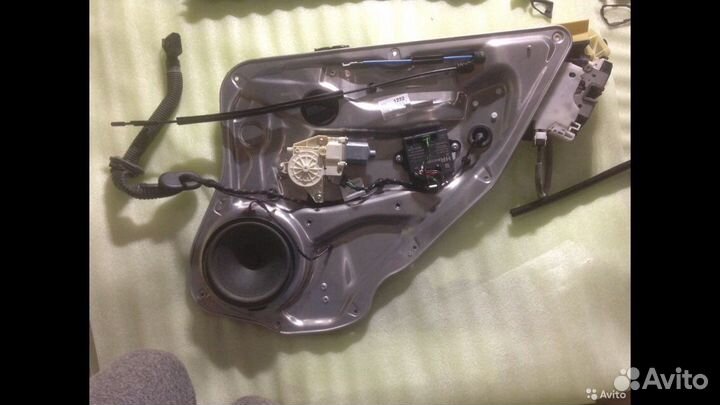 Внутренняя карта двери Mercedes W212