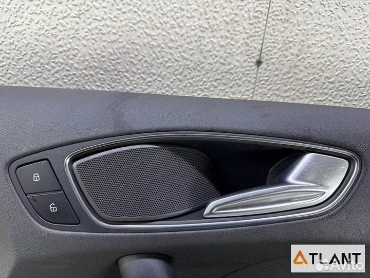 Дверь передний правый audi A1