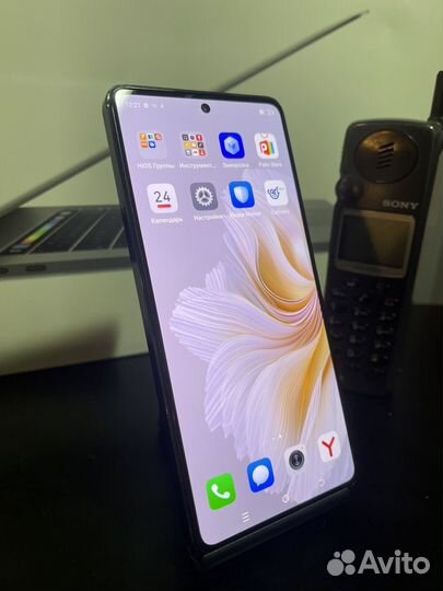 TECNO Camon 20 Pro, 8/256 ГБ