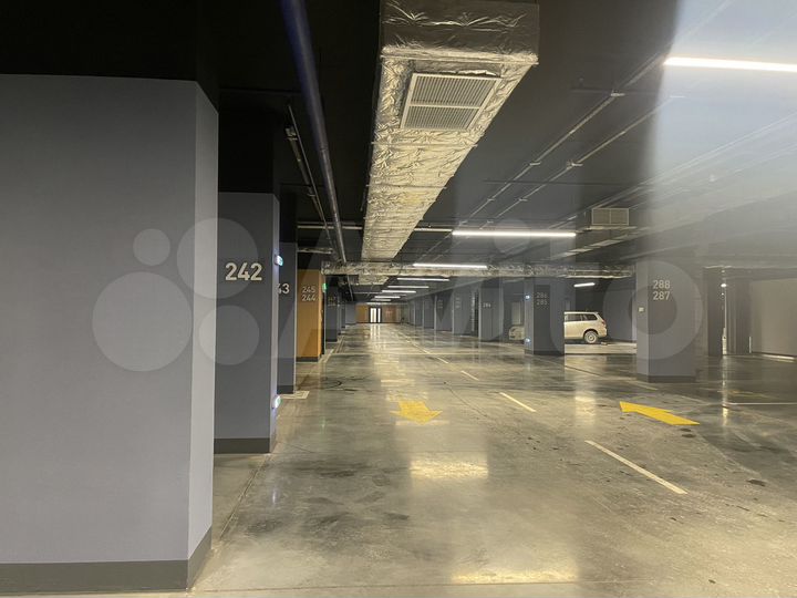 Машиноместо, 15 м²